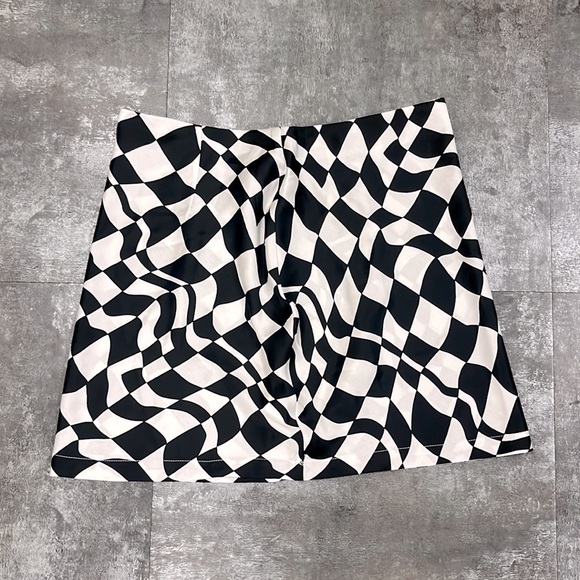 Nastygal Trippy Checkered Satin Skirt - Picture 1 of 3